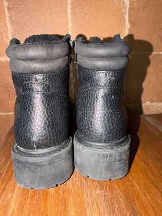 Botas Love You Sole negras con cordones