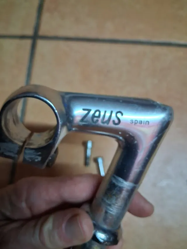 Potencia Zeus Spain Pantografiada