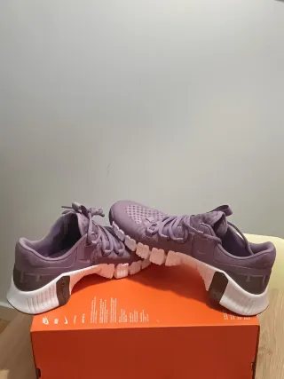T40,5 Nike Free Metcon 5 Moradas