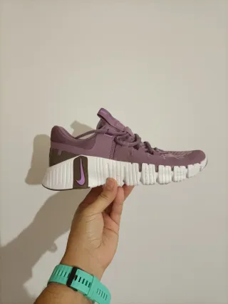 T40,5 Nike Free Metcon 5 Moradas