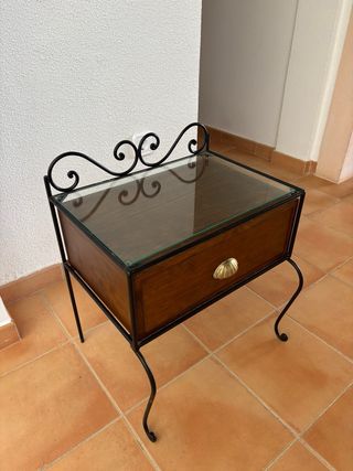 Mesitas de noche auxiliares madera y cristal