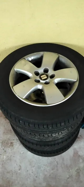 Llantas Seat León