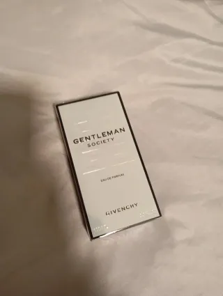 Givenchy Gentleman Society Eau de Parfum