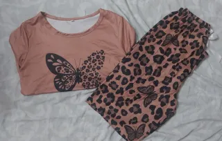 Pigiama donna  taglia S  95%poliester 5%elast