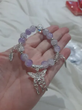 Pulsera amatista y plata con mariposa