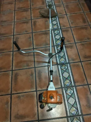 Desbrozadora Stihl FS 235