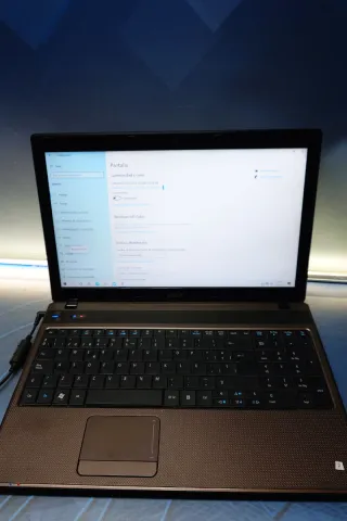 Acer Aspire 5742G i3 4GB