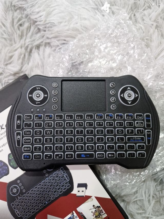 Mini Teclado Inalámbrico MT10 con Touchpad