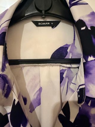 Blusa Roman floral sin mangas talla 16