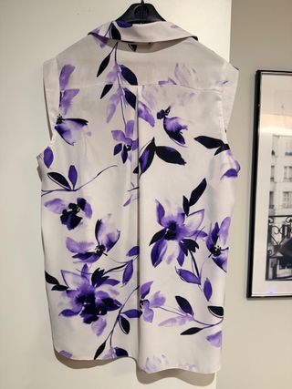 Blusa Roman floral sin mangas talla 16