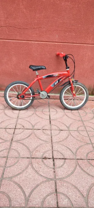 Bicicleta infantil 16 pulgadas roja