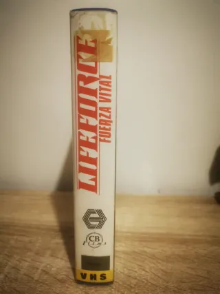Lifeforce Fuerza Vital VHS Película Terror Sci-Fi