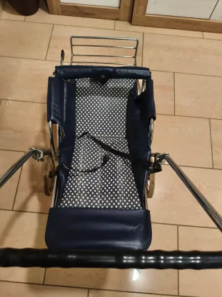 Carrito bebé clásico Arrué azul marino