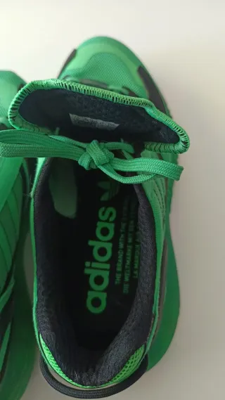 Zapatillas Adidas verdes y negras