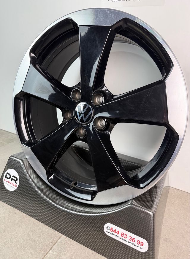 LLANTA VOLKSWAGEN GLENDALE 19” ORIGINAL