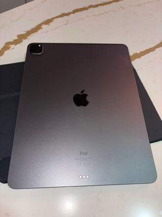 iPad Pro 12.9 5ª Gen + Magic Keyboard