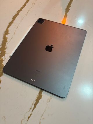 iPad Pro 12.9 5ª Gen + Magic Keyboard