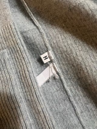 Cardigan grigio taglia M con maglia sotto