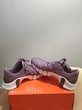T42 Nike Free Metcon 5 Morado