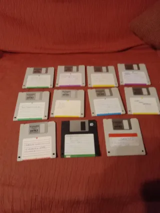 Lote de 11 juegos en Disquetes Verbatim 2HD msdos