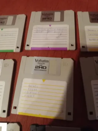 Lote de 11 juegos en Disquetes Verbatim 2HD msdos
