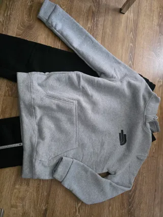 Chándal Gris y Negro Nuevo