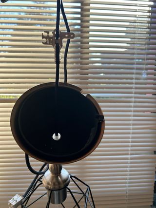 Lámpara Geométrica Negra y Plateada