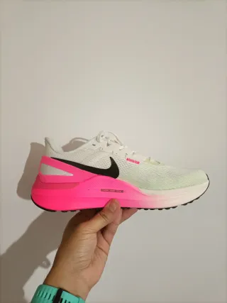 T40,5 Nike Structure 25