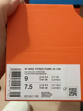 T40,5 Nike Structure 25