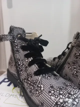 Anfibio Primigi vernice tartan flower