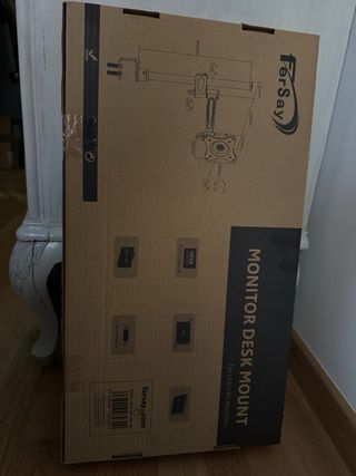 Monitor Lenovo 24' con soporte y regalo