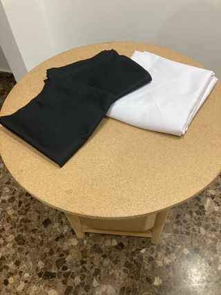 Mesa camilla vestida tela negra y blanca