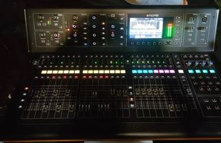 Midas M32 Mesa de Mezclas Digital