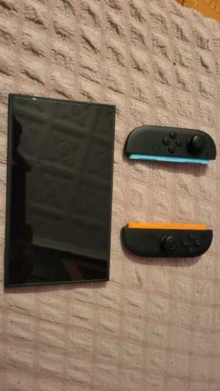 Nintendo Switch 2 + Mario Kart World