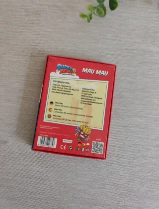 SuperThings juego de cartas Uno