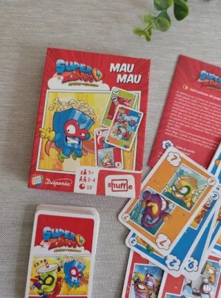 SuperThings juego de cartas Uno