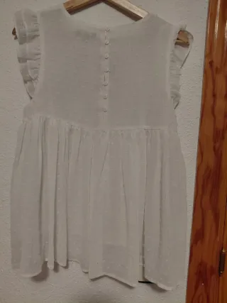 Blusa de verano bordada