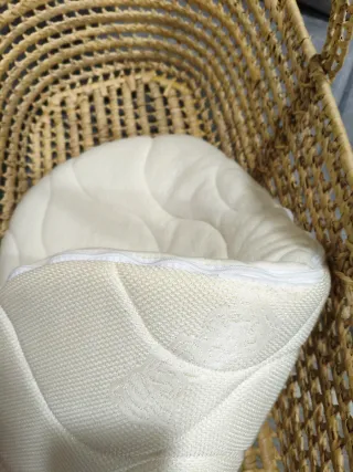 Moisés de palma con colchón