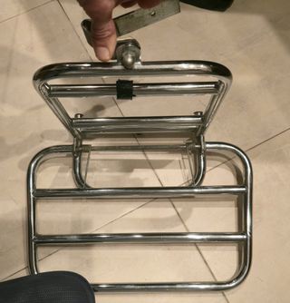 Portaequipajes cromado para moto Vespa gts 300