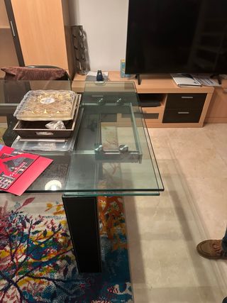 Mesa de comedor cristal y metal