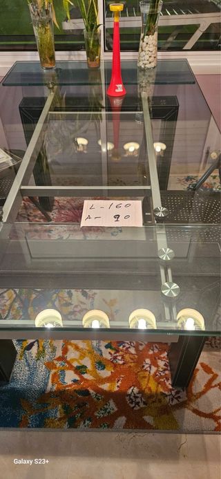 Mesa de comedor cristal y metal