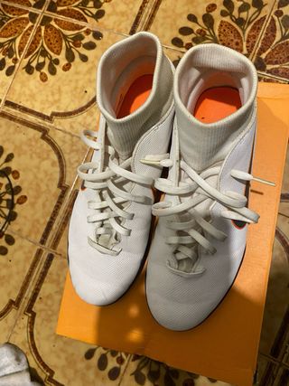 Zapatillas Fútbol Sala Nike Blancas Naranja