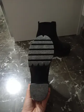 Botines de tacón negros