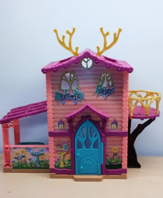 Casa Enchantimals con accesorios