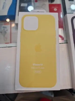 Fundas de silicona iphone 14 Precio/U