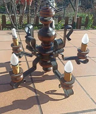 Lámpara de techo madera y metal