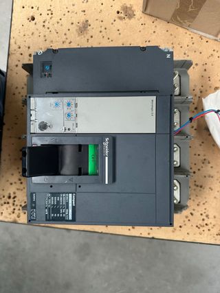 Interruptor Automático Schneider NS1000N