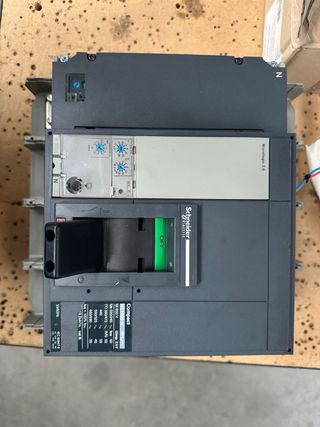 Interruptor Automático Schneider NS1000N