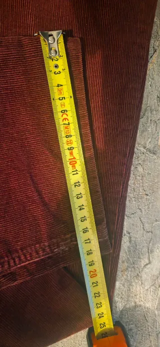 Pantalones granates de pana H&M