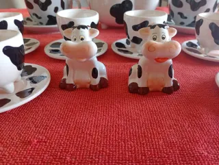 Set de tazas y tetera vaca
